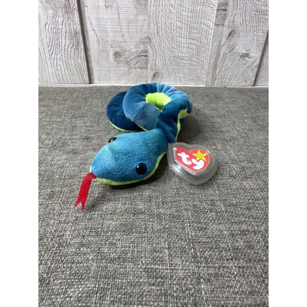 Ty Beanie Baby Hissy Snake Plush 1997 Green & Blue Stuffed Toy Collectible